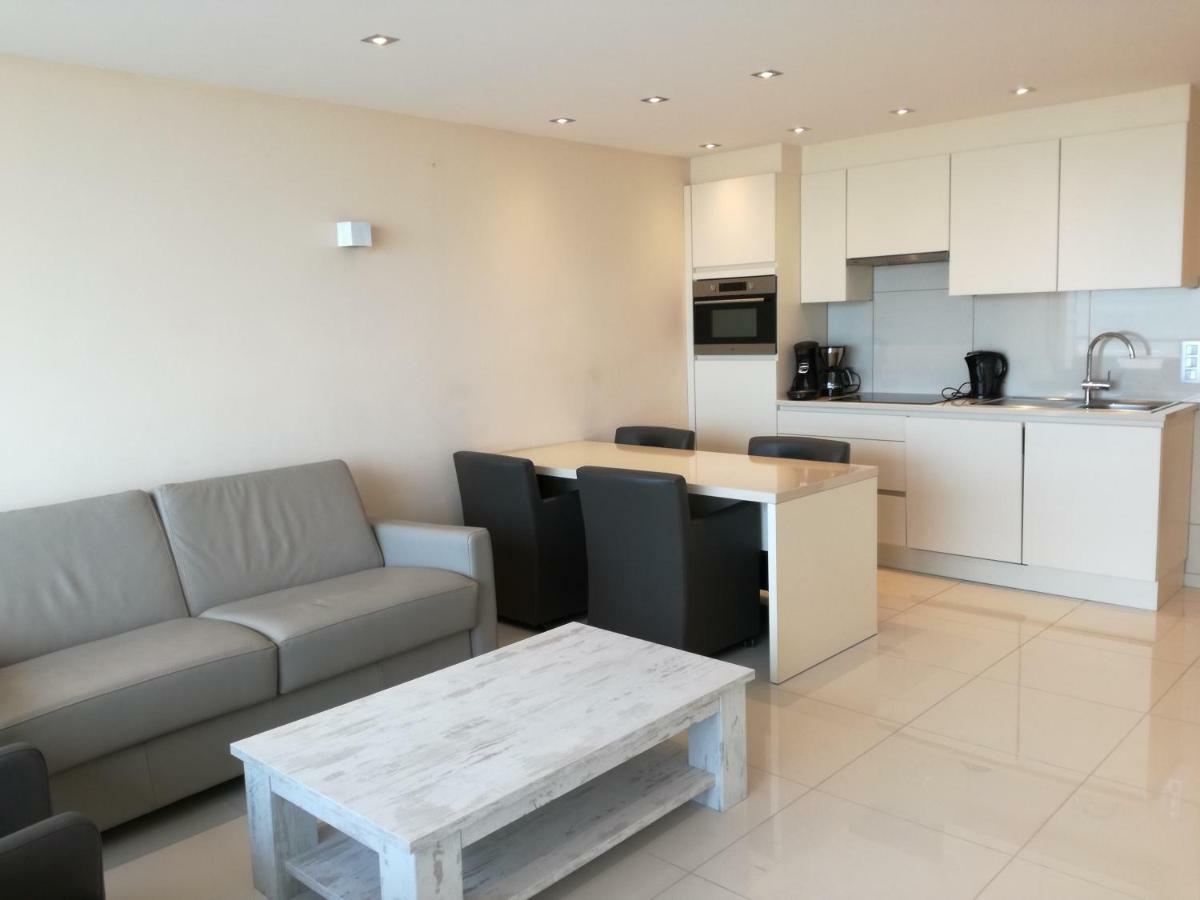 Apartment Golden Trust *