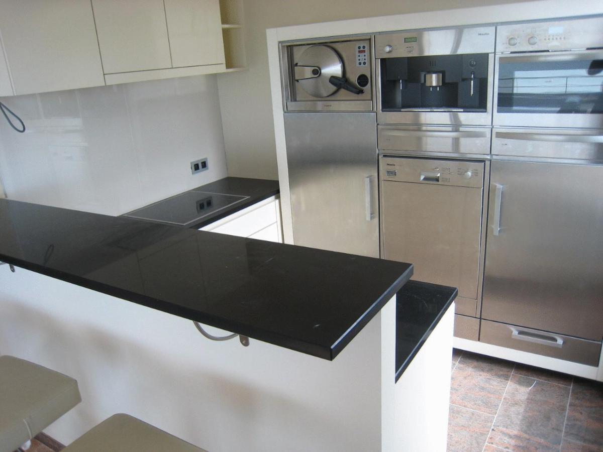 Golden Trust Apartment *